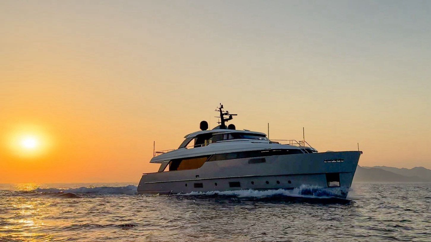 FLORI exterior profile at sunset