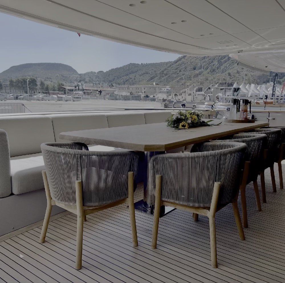 Aft deck dining table and chairs