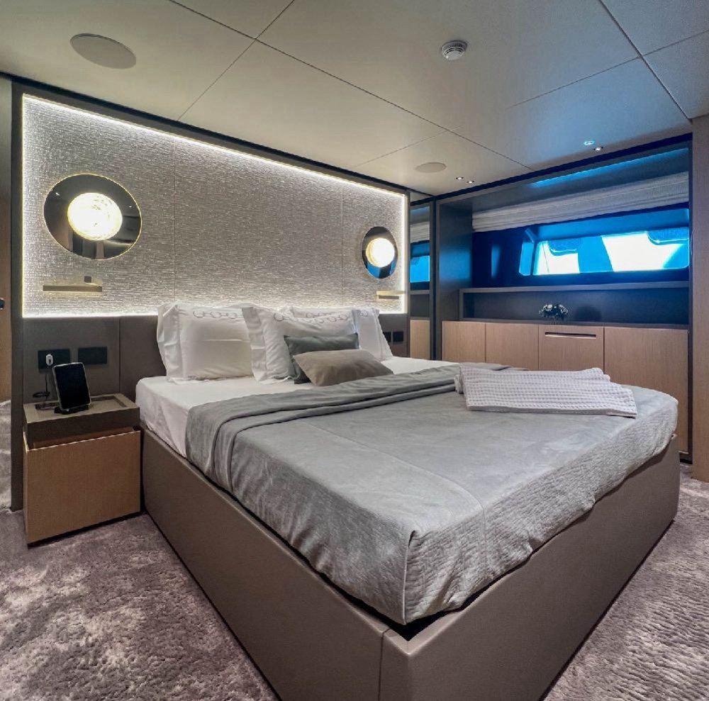 Guest cabin double bed