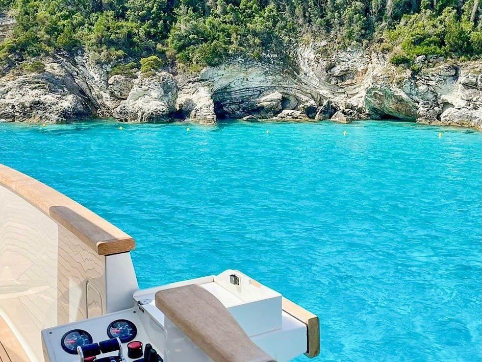 Turquoise bay seen from FLORI's deck